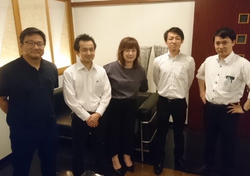 フードディレクター田中佳子さんとの集合写真