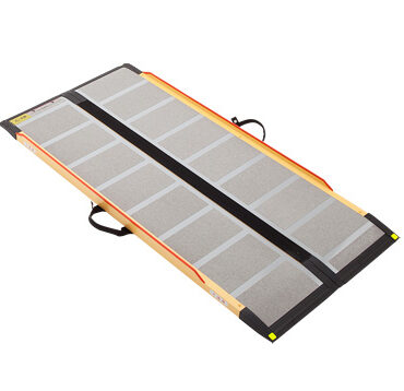 車椅子用可搬型スロープ　ケアスロープ